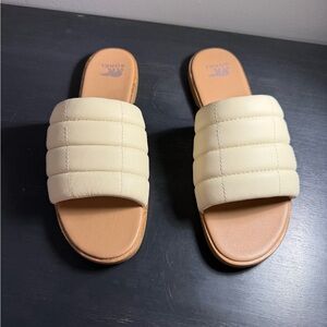 Sorel Cream Quilted Slide Sandals